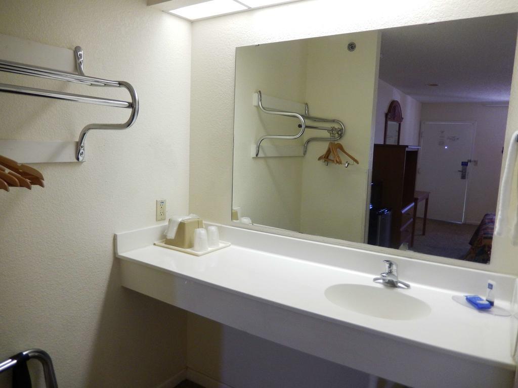 Motel 6-Azle, Tx Dış mekan fotoğraf