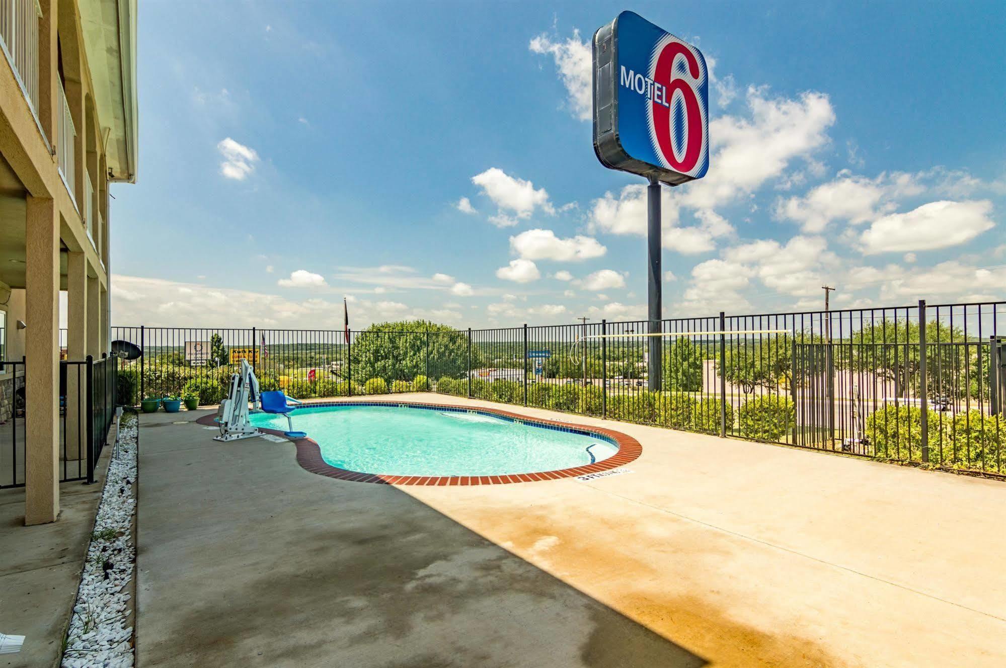 Motel 6-Azle, Tx Dış mekan fotoğraf