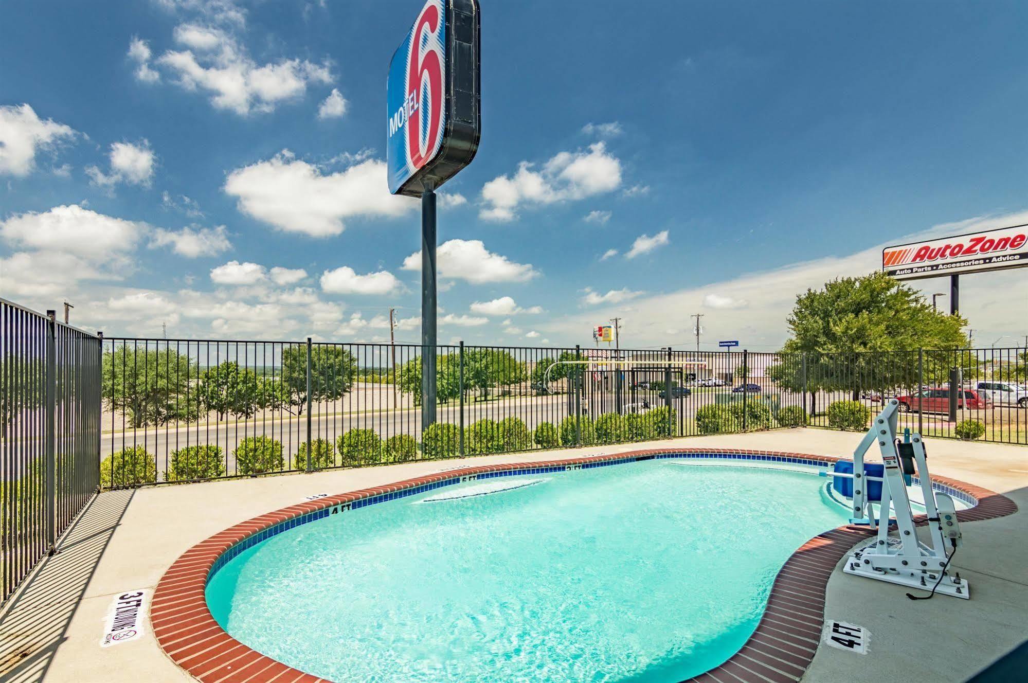 Motel 6-Azle, Tx Dış mekan fotoğraf